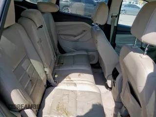 2015 Ford Escape Titanium z VIN 1FMCU0J92FUA07768, wystawiony jako Copart lot #53382545 z przebiegiem Nie podano mil oraz Szkoda całkowita • Salvage title. Historia ofert i sprzedaży dostępna na DreamBid. Obrazek 12.
