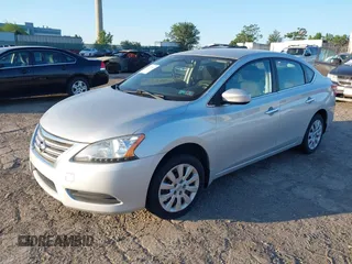 2014 Nissan Sentra SV z VIN 3N1AB7AP4EL677973, wystawiony jako IAAI lot #42574863 z przebiegiem 80 186 mil mil oraz . Historia ofert i sprzedaży dostępna na DreamBid. Obrazek 2.