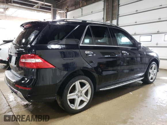 2015 Mercedes-Benz M 400 with VIN 4JGDA5GB0FA513220, listed as a Copart auction lot 49064195 with 138,715 mi miles and Clean Title. Bid and sale history available at DreamBid. Image 3.