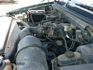 2001 Ford F-150 XL с VIN 1FTZF17241NA76392, выставлен на аукционе IAAI как лот 42741554 с пробегом Не указан миль и . История ставок и продаж доступна на DreamBid. Изображение 19.