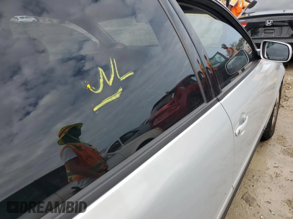 1999 Volkswagen Passat GL z VIN WVWMD63B1XE216281, wystawiony jako Copart lot #75200694 z przebiegiem Nie podano mil oraz Nie do naprawy • Non repairable. Historia ofert i sprzedaży dostępna na DreamBid. Obrazek 12.