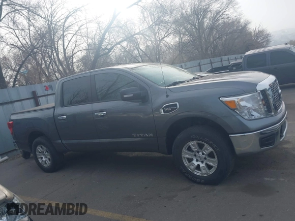 2017 Nissan Titan SV z VIN 1N6AA1EJ3HN536266, wystawiony jako IAAI lot #41915308 z przebiegiem 111 472 mil mil oraz . Historia ofert i sprzedaży dostępna na DreamBid. Obrazek 13.