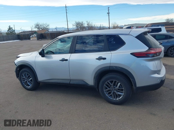 2024 Nissan Rogue S with VIN 5N1BT3AB8RC680139, listed as a IAAI auction lot 41479294 with 25,061 mi miles. Bid and sale history available at carsss.com. Image 14.