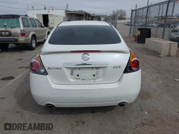 2008 Nissan Altima 2.5 with VIN 1N4AL21E88N546924, listed as a IAAI auction lot 41685591 with 144,537 mi miles. Bid and sale history available at carsss.com. Image 16.