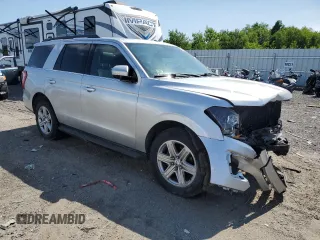 2018 Ford Expedition XLT with VIN 1FMJU1JT4JEA42677, listed as a Copart auction lot 58957205 with 144,611 mi miles and Salvage title. Bid and sale history available at DreamBid. Image 4.