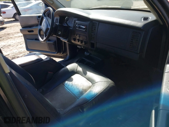 2001 Dodge Durango z VIN 1B4HS28Z11F588935, wystawiony jako IAAI lot #42045385 z przebiegiem 263 140 mil mil oraz . Historia ofert i sprzedaży dostępna na DreamBid. Obrazek 5.