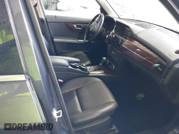 2011 Mercedes-Benz GLK 350 z VIN WDCGG8HB7BF593249, wystawiony jako IAAI lot #41650097 z przebiegiem 154 175 mil mil oraz . Historia ofert i sprzedaży dostępna na DreamBid. Obrazek 5.