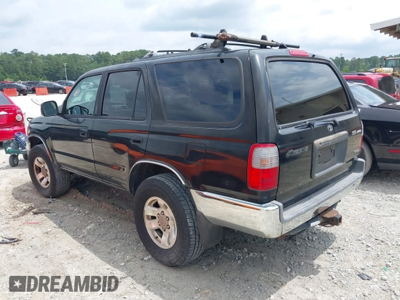2000 Toyota 4Runner SR5 z VIN JT3HN86RXY0308057, wystawiony jako IAAI lot #42388038 z przebiegiem 261 007 mil mil oraz . Historia ofert i sprzedaży dostępna na DreamBid. Obrazek 3.