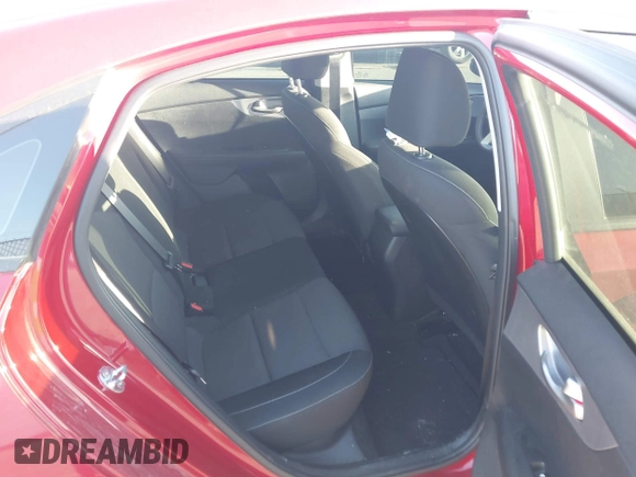 2022 Kia Forte LXS z VIN 3KPF24AD4NE472102, wystawiony jako IAAI lot #41810091 z przebiegiem 45 651 mil mil oraz . Historia ofert i sprzedaży dostępna na DreamBid. Obrazek 8.