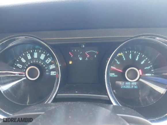 2014 Ford Mustang V6 with VIN 1ZVBP8AM3E5267564, listed as a IAAI auction lot 41559431 with 206,282 mi miles. Bid and sale history available at carsss.com. Image 7.