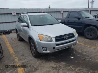 2011 Toyota RAV4 Sport с VIN JTMWF4DV8B5032271, выставлен на аукционе IAAI как лот 42136402 с пробегом 218 288 миль миль и . История ставок и продаж доступна на DreamBid. Изображение 1.