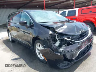 2018 Chrysler Pacifica Touring Plus z VIN 2C4RC1FG6JR112415, wystawiony jako IAAI lot #42068292 z przebiegiem 127 826 mil mil oraz . Historia ofert i sprzedaży dostępna na DreamBid. Obrazek 1.