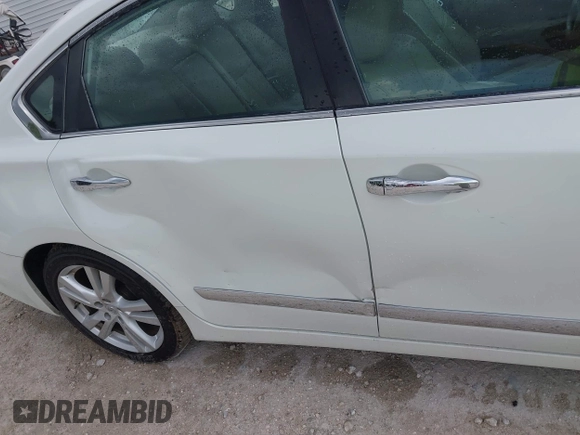 2016 Nissan Altima SL z VIN 1N4BL3AP0GC164425, wystawiony jako IAAI lot #42175694 z przebiegiem 106 255 mil mil oraz . Historia ofert i sprzedaży dostępna na DreamBid. Obrazek 6.