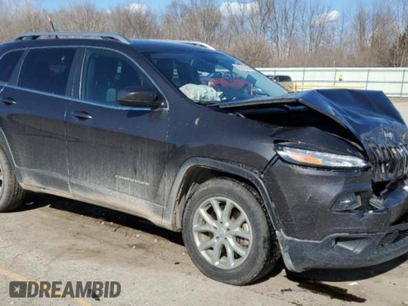 2014 Jeep Cherokee Latitude with VIN 1C4PJMCS6EW230436, listed as a Copart auction lot 50767545 with 44,238 mi miles and Salvage Title. Bid and sale history available at carsss.com. Image 4.