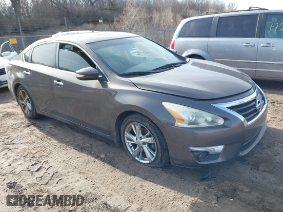 2014 Nissan Altima S with VIN 1N4AL3AP1EC201541, listed as a IAAI auction lot 41777111 with 180,021 mi miles and . Bid and sale history available at DreamBid. Image 1.