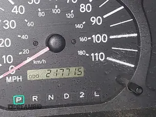 1999 Toyota Sienna CE with VIN 4T3GF19C5XU139787, listed as a IAAI auction lot 41167781 with 217,715 mi miles. Bid and sale history available at carsss.com. Image 15.