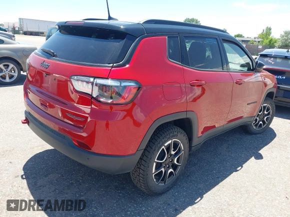 2025 Jeep Compass Trailhawk with VIN 3C4NJDDN7ST550950, listed as a IAAI auction lot 42540153 with 8,546 mi miles and . Bid and sale history available at DreamBid. Image 4.
