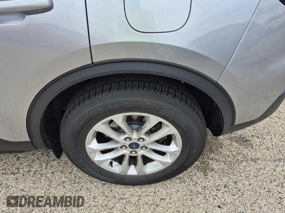 2022 Ford Escape SE z VIN 1FMCU0G65NUB40925, wystawiony jako IAAI lot #42841804 z przebiegiem 54 950 mil mil oraz . Historia ofert i sprzedaży dostępna na DreamBid. Obrazek 8.