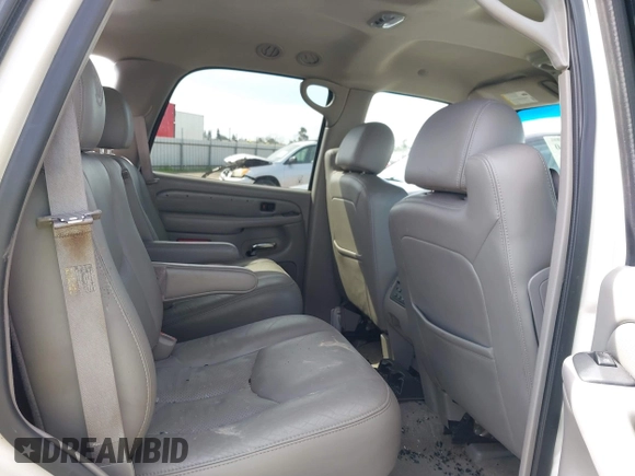 2005 Cadillac Escalade z VIN 1GYEC63N25R200026, wystawiony jako IAAI lot #41761210 z przebiegiem 226 747 mil mil oraz . Historia ofert i sprzedaży dostępna na DreamBid. Obrazek 8.