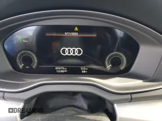 2023 Audi Q5 S line Premium Plus with VIN WA1E2AFY3P2055621, listed as a Copart auction lot 47477825 with 43,375 mi miles and Salvage title. Bid and sale history available at DreamBid. Image 9.