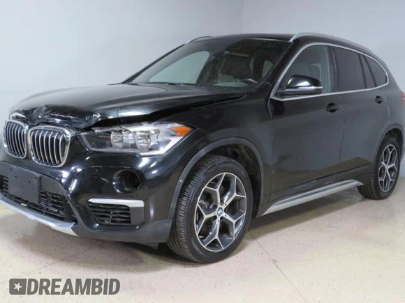 2018 BMW X1 xDrive28i z VIN WBXHT3C35J5L33173, wystawiony jako Copart lot #56427465 z przebiegiem 33 352 mil mil oraz Szkoda całkowita • Salvage title. Historia ofert i sprzedaży dostępna na DreamBid. Obrazek 2.