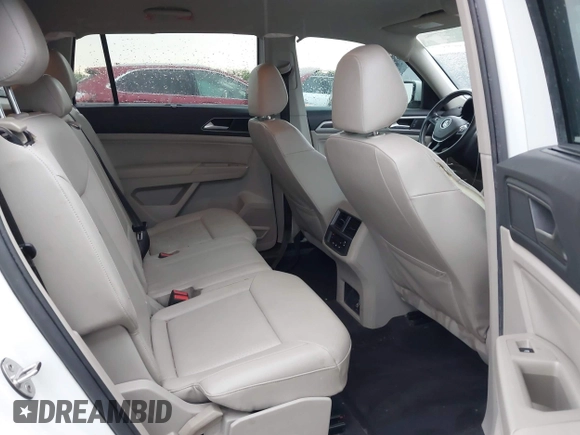 2018 Volkswagen Atlas SE с VIN 1V2DR2CA1JC587959, выставлен на аукционе IAAI как лот 42190292 с пробегом 93 832 миль миль и . История ставок и продаж доступна на DreamBid. Изображение 8.