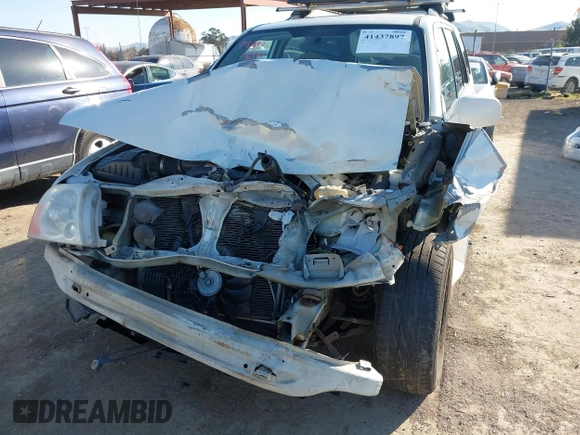 2005 Suzuki XL7 LX с VIN JS3TY92V654107820, выставлен на аукционе IAAI как лот 41437897 с пробегом 152 773 миль миль и . История ставок и продаж доступна на DreamBid. Изображение 6.