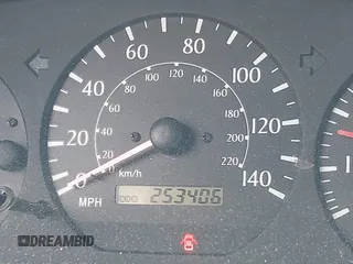 2000 Toyota Solara SE with VIN 2T1CG22P0YC393112, listed as a IAAI auction lot 41677631 with 253,406 mi miles. Bid and sale history available at carsss.com. Image 7.