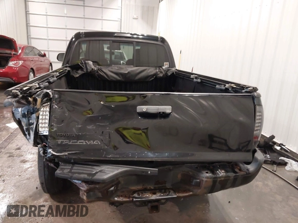 2013 Toyota Tacoma with VIN 5TFUU4EN4DX076111, listed as a IAAI auction lot 42068015 with 152,837 mi miles and . Bid and sale history available at DreamBid. Image 17.