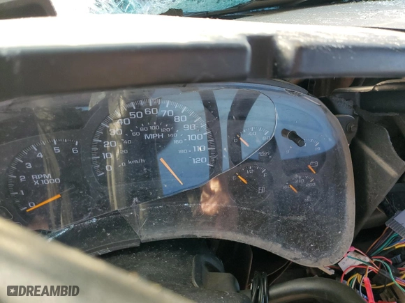 2004 Chevrolet Silverado 1500 Work Truck with VIN 1GCEC14X24Z175684, listed as a Copart auction lot 85643424 with 0 mi miles and Non Repairable. Bid and sale history available at carsss.com. Image 9.