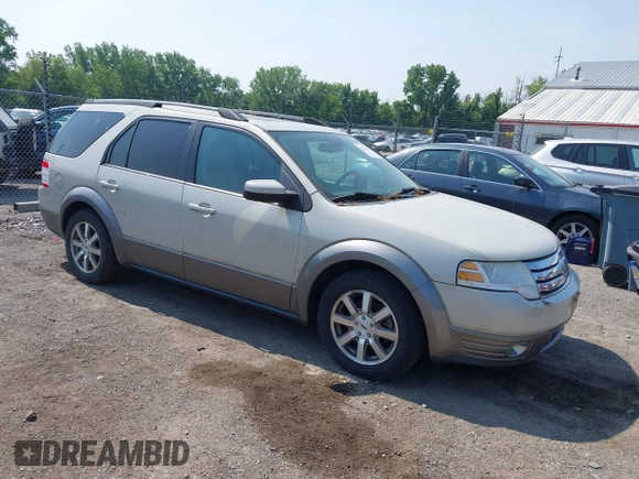 2008 Ford Taurus X SEL z VIN 1FMDK05W28GA04283, wystawiony jako IAAI lot #42478636 z przebiegiem 133 940 mil mil oraz . Historia ofert i sprzedaży dostępna na DreamBid. Obrazek 1.