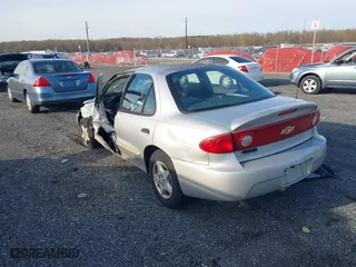 2005 Chevrolet Cavalier with VIN 1G1JC52F457200624, listed as a IAAI auction lot 41933476 with 141,388 mi miles. Bid and sale history available at carsss.com. Image 3.