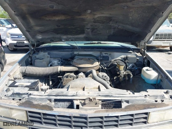 1993 Chevrolet C/K 1500 with VIN 1GCEK14H3PZ158375, listed as a IAAI auction lot 41976735 with 190,455 mi miles. Bid and sale history available at carsss.com. Image 10.