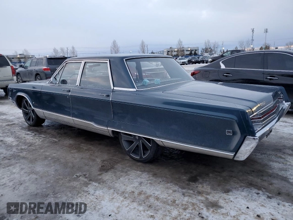 1968 Chrysler New Yorker z VIN CH41K8C119279, wystawiony jako Copart lot #87872885 z przebiegiem 52 901 mil mil oraz Tytuł czysty. Historia ofert i sprzedaży dostępna na DreamBid. Obrazek 2.