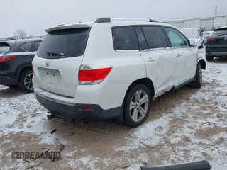 2012 Toyota Highlander Limited with VIN 5TDDK3EH1CS150230, listed as a IAAI auction lot 41227542 with 205,232 mi miles. Bid and sale history available at carsss.com. Image 4.