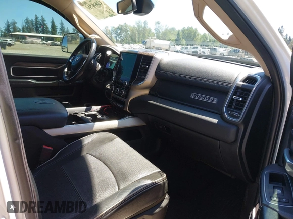 2019 Ram 2500 Laramie z VIN 3C6UR5FL9KG727505, wystawiony jako IAAI lot #42460333 z przebiegiem 27 987 mil mil oraz . Historia ofert i sprzedaży dostępna na DreamBid. Obrazek 5.