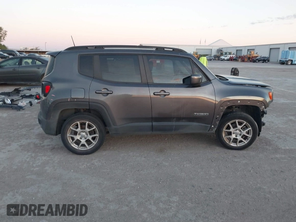 2021 Jeep Renegade Latitude with VIN ZACNJDBB0MPN13884, listed as a IAAI auction lot 40957052 with 52,023 mi miles. Bid and sale history available at carsss.com. Image 14.
