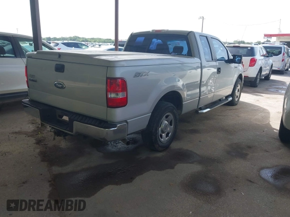 2007 Ford F-150 STX z VIN 1FTRX12W37NA72169, wystawiony jako IAAI lot #42601020 z przebiegiem 147 925 mil mil oraz . Historia ofert i sprzedaży dostępna na DreamBid. Obrazek 4.