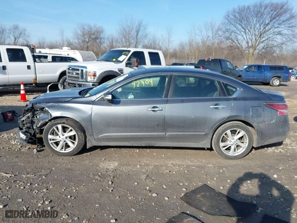 2014 Nissan Altima 2.5 S with VIN 1N4AL3AP8EC420173, listed as a IAAI auction lot 41792404 with NaN miles. Bid and sale history available at carsss.com. Image 14.