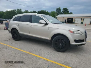 2007 Audi Q7 Premium с VIN WA1BY74L67D040062, выставлен на аукционе Copart как лот 61904725 с пробегом 120 075 миль миль и Списание • Salvage title. История ставок и продаж доступна на DreamBid. Изображение 4.