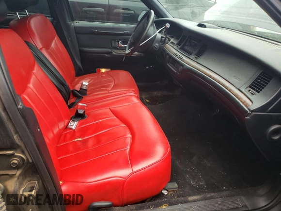 1997 Lincoln Town Car Executive z VIN 1LNLM81W6VY675388, wystawiony jako Copart lot #50345165 z przebiegiem 164 206 mil mil oraz Szkoda całkowita • Salvage title. Historia ofert i sprzedaży dostępna na DreamBid. Obrazek 7.