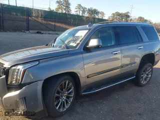 2019 Cadillac Escalade Luxury with VIN 1GYS4BKJ0KR401930, listed as a IAAI auction lot 41588826 with 78,977 mi miles. Bid and sale history available at carsss.com. Image 13.