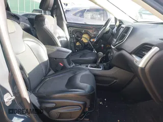 2018 Jeep Cherokee Latitude Plus с VIN 1C4PJMLB3JD601512, выставлен на аукционе IAAI как лот 41963342 с пробегом 142 343 миль миль и . История ставок и продаж доступна на DreamBid. Изображение 5.