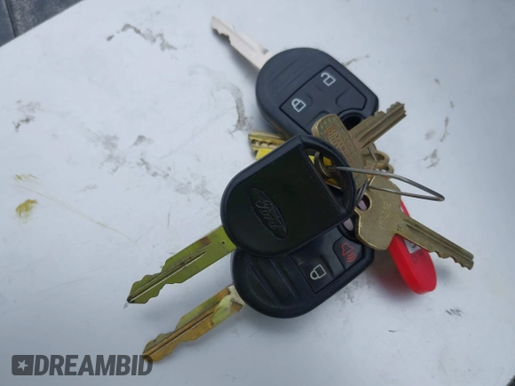 2015 Ford F-250 XL с VIN 1FDBF2B60FED21726, выставлен на аукционе IAAI как лот 42459683 с пробегом 355 935 миль миль и . История ставок и продаж доступна на DreamBid. Изображение 10.