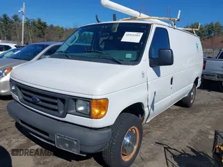 2005 Ford Econoline Cargo with VIN 1FTNE24L55HA27985, listed as a IAAI auction lot 41933293 with 63,486 mi miles. Bid and sale history available at carsss.com. Image 2.