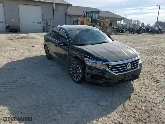 2022 Volkswagen Passat 2.0T Limited Edition with VIN 1VWBA7A30NC004575, listed as a Copart auction lot 68739082 with 19,049 mi miles. Bid and sale history available at carsss.com. Image 11.