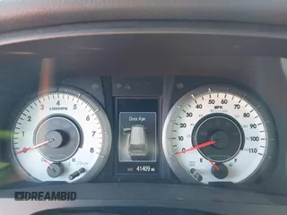 2016 Toyota Sienna SE с VIN 5TDXK3DC0GS702003, выставлен на аукционе IAAI как лот 41957604 с пробегом 41 409 миль миль и . История ставок и продаж доступна на DreamBid. Изображение 7.