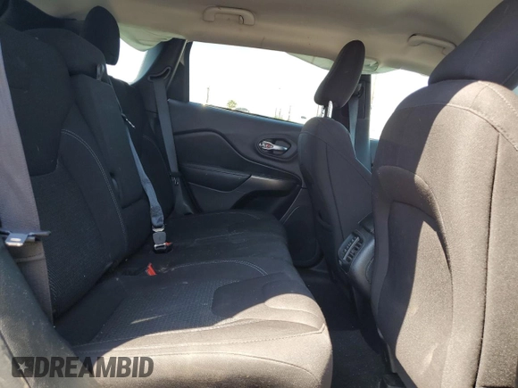 2020 Jeep Cherokee Latitude с VIN 1C4PJLCB0LD619317, выставлен на аукционе Copart как лот 52575625 с пробегом 84 753 миль миль и Списание • Salvage title. История ставок и продаж доступна на DreamBid. Изображение 12.