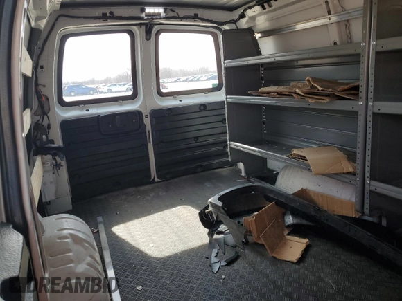 2022 GMC Savana Cargo z VIN 1GTW7AFP4N1147665, wystawiony jako Copart lot #54802085 z przebiegiem 42 261 mil mil oraz Szkody całkowita. Historia ofert i sprzedaży dostępna na DreamBid. Obrazek 11.