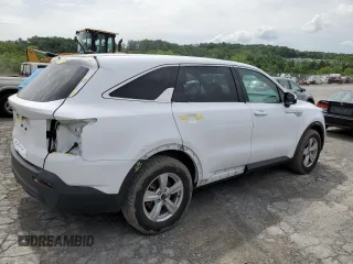2022 Kia Sorento LX z VIN 5XYRG4LC0NG103579, wystawiony jako Copart lot #58054925 z przebiegiem 101 407 mil mil oraz Szkoda całkowita • Salvage title. Historia ofert i sprzedaży dostępna na DreamBid. Obrazek 3.